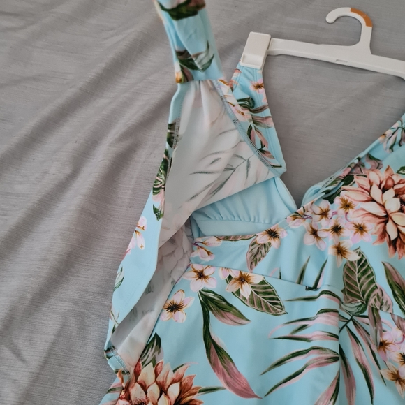 Kona Sol-Wrap-Front High Coverage One Piece Swimsuit,light blue Tropical Print - Picture 10 of 11